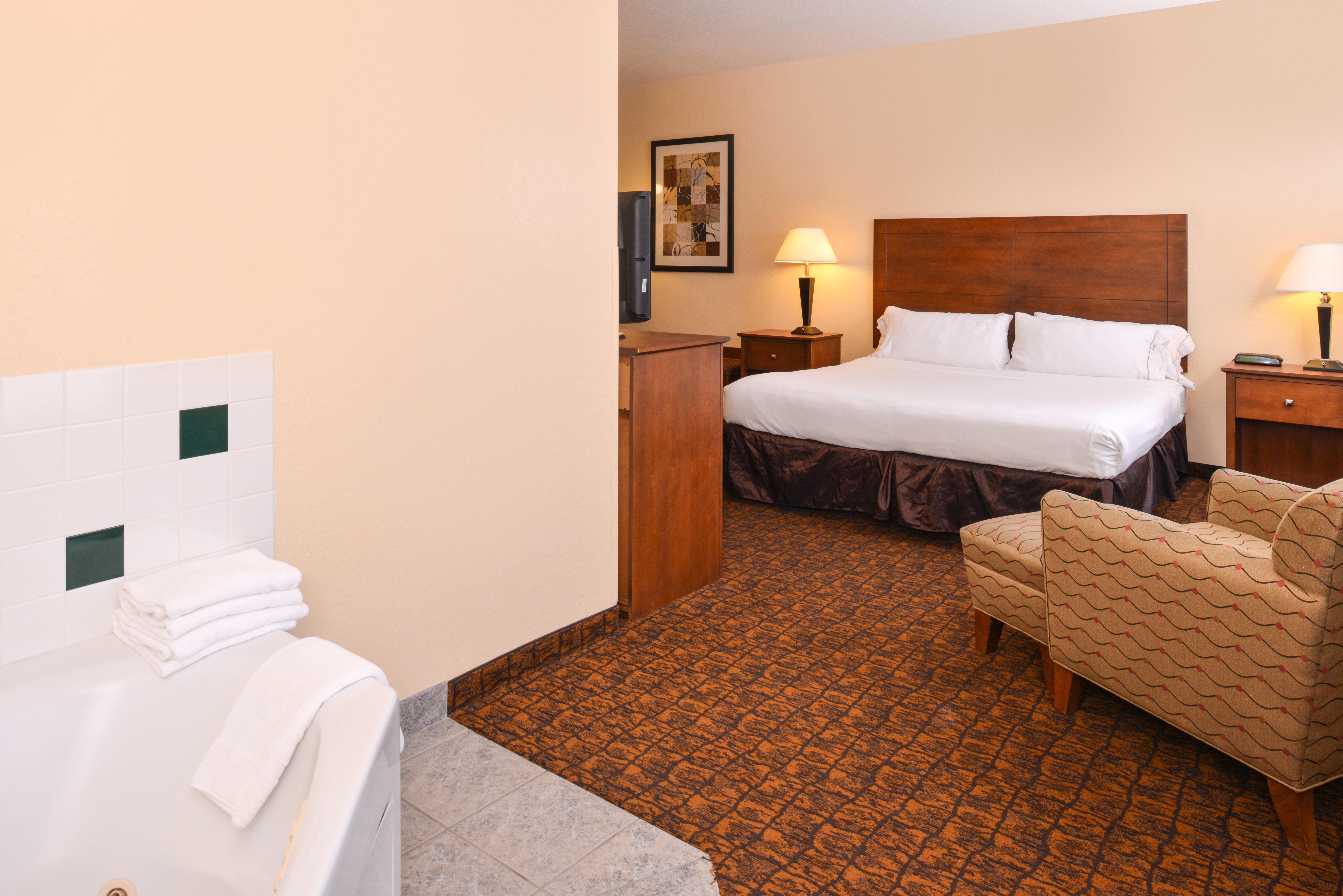 Holiday Inn Express Morgantown By Ihg Экстерьер фото
