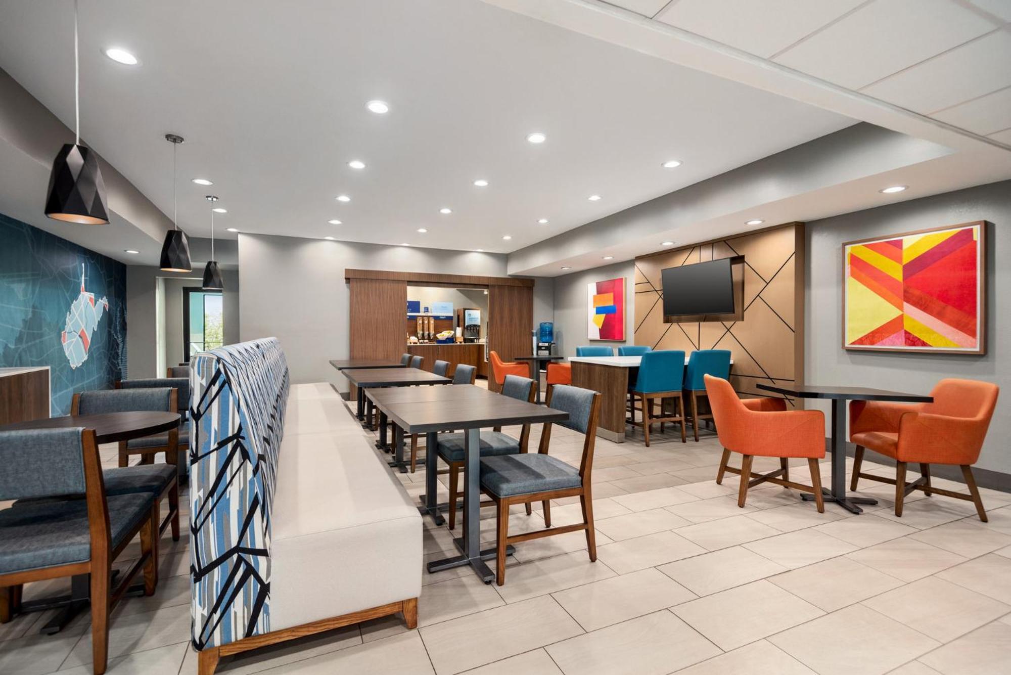 Holiday Inn Express Morgantown By Ihg Экстерьер фото