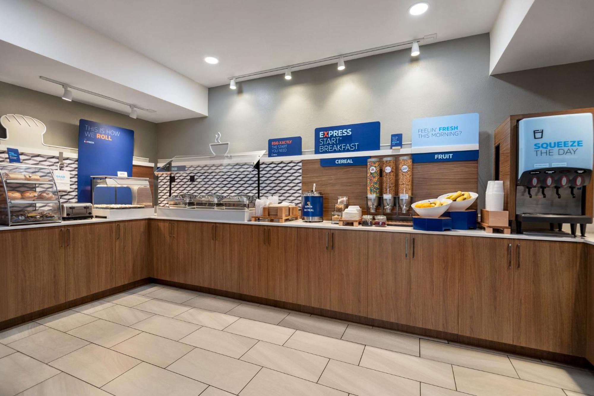 Holiday Inn Express Morgantown By Ihg Экстерьер фото